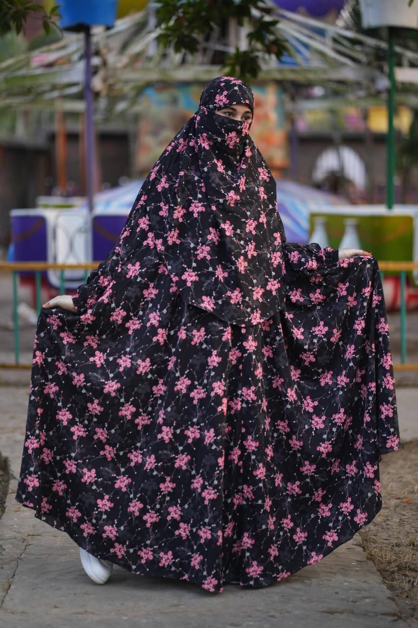 Long Namaji Khimar প্রিমিয়াম এলেক্স প্রিন্ট লং নামাজি খিমার – আরামদায়ক ও বিশাল ঘেরের সমন্বয় Shikorbazar - Image 3